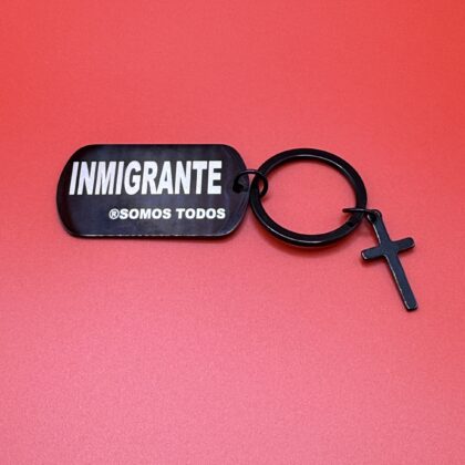 Llavero de Acero Inoxidable Yo soy Inmigrante (Ingles Black Ver.02) envío Gratis.