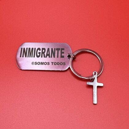 Copia de Llavero de Acero Inoxidable mi familia es inmigrante, envío Gratis
